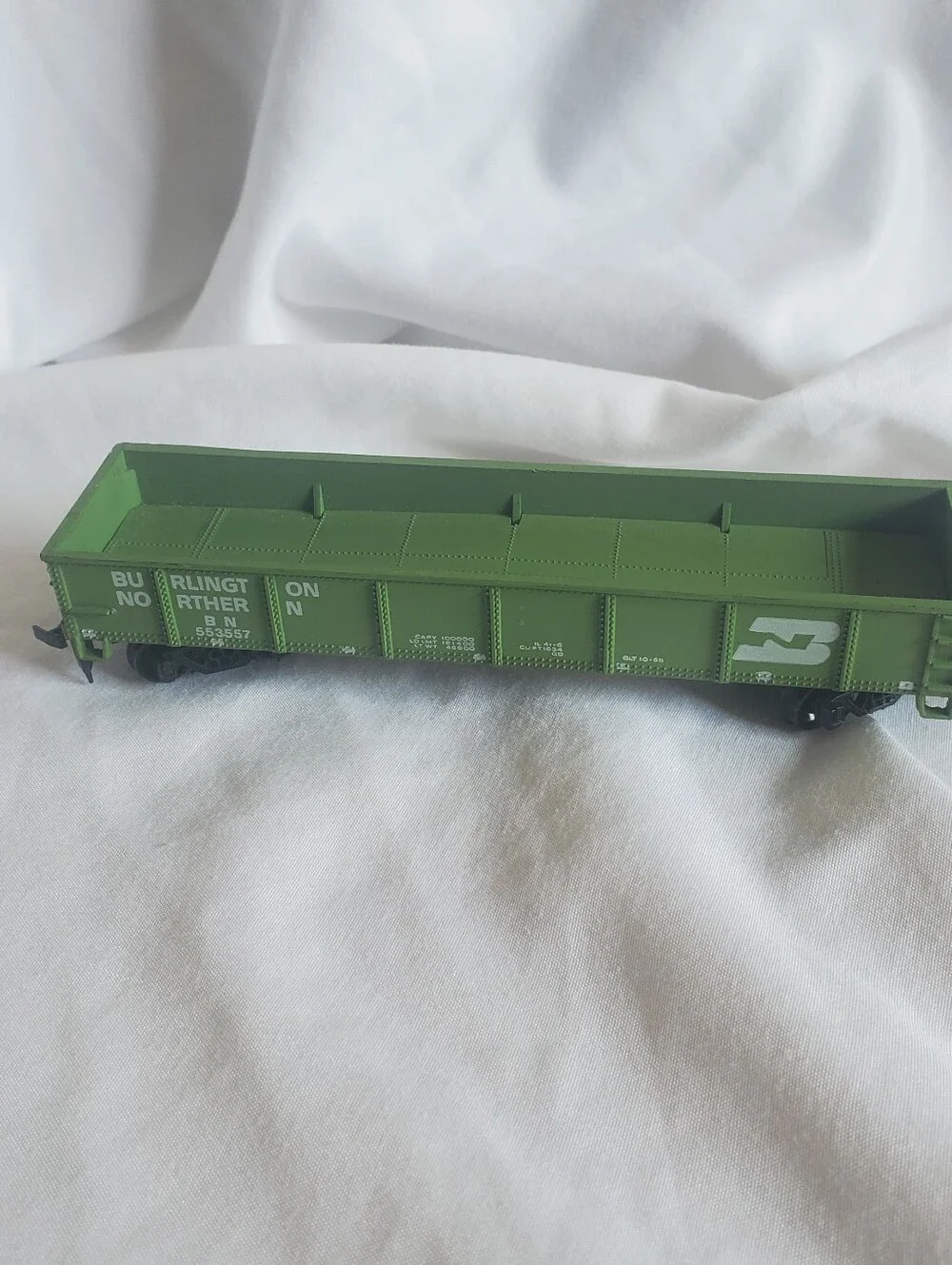 Bachmann Vtg HO Southern 1246 & Burlington Northern 553557 Train Gondola Cars